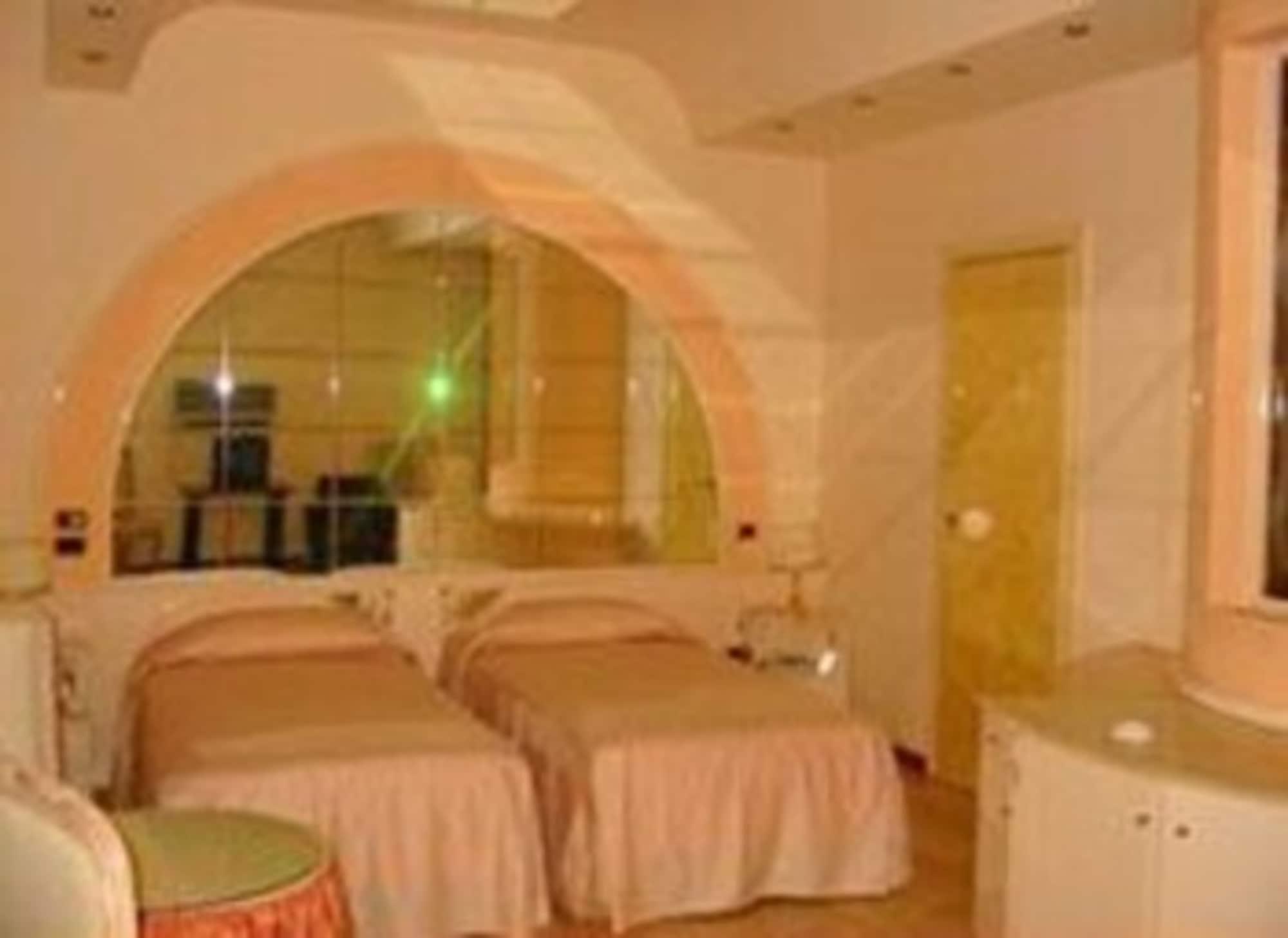 Hotel Europa Φότζια Εξωτερικό φωτογραφία