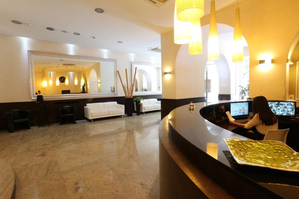 Hotel Europa Φότζια Εξωτερικό φωτογραφία