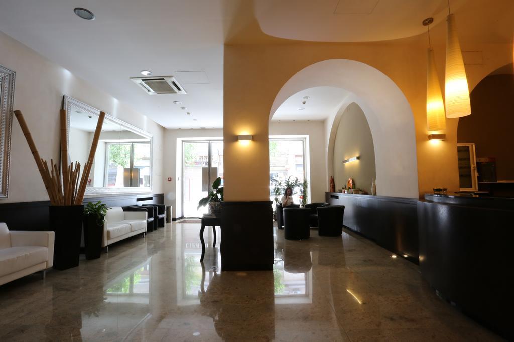 Hotel Europa Φότζια Εξωτερικό φωτογραφία
