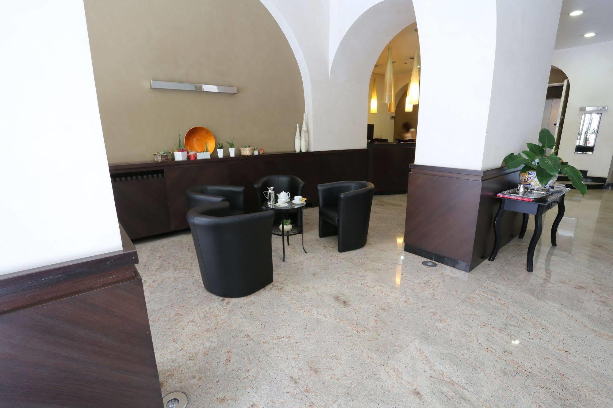 Hotel Europa Φότζια Εξωτερικό φωτογραφία