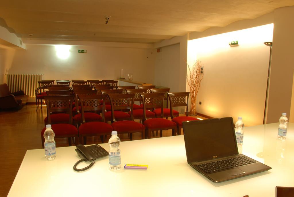 Hotel Europa Φότζια Εξωτερικό φωτογραφία