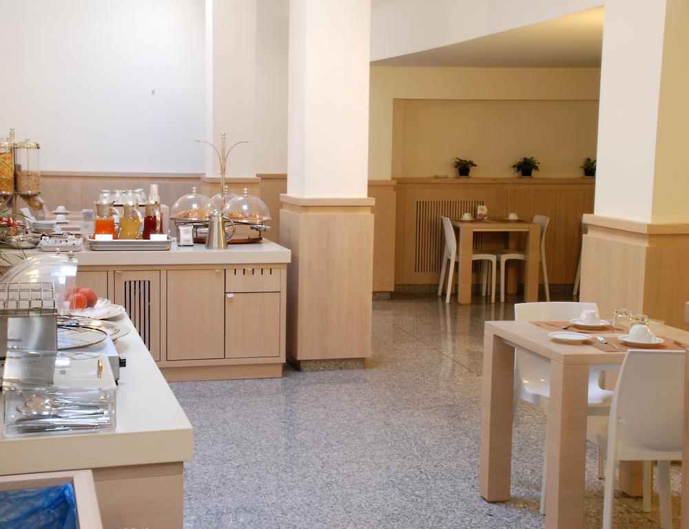 Hotel Europa Φότζια Εξωτερικό φωτογραφία