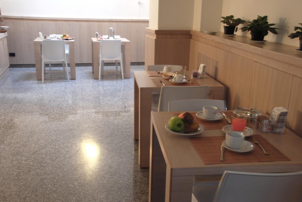 Hotel Europa Φότζια Εξωτερικό φωτογραφία