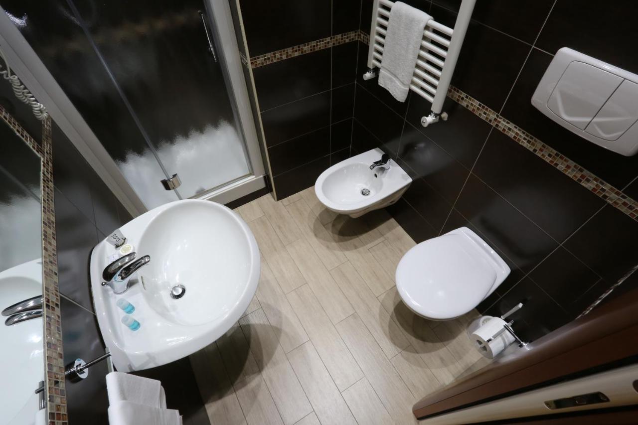 Hotel Europa Φότζια Εξωτερικό φωτογραφία